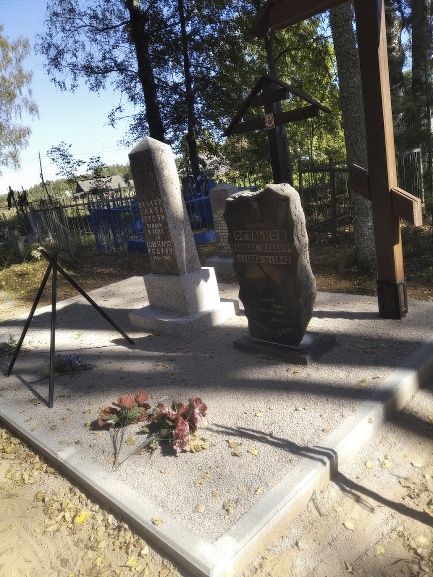 Воинское кладбище, где похоронены воины Советской Армии, погибшие в период Великой Отечественной войны